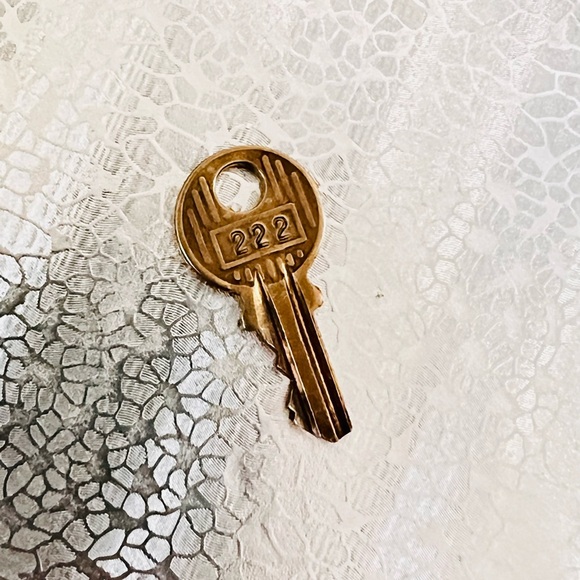 RARE Angel #222 LV Lock & Key - Picture 12 of 13